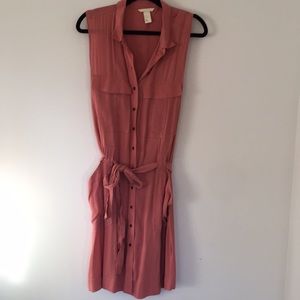 Tie waist dress with pockets